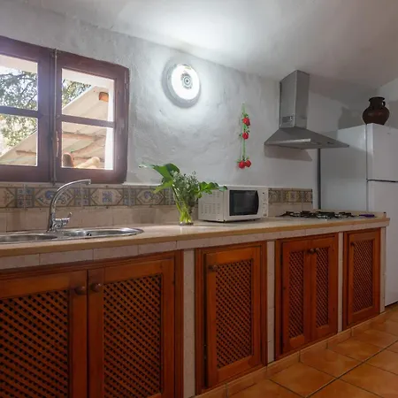 Aurora Villa Benarraba